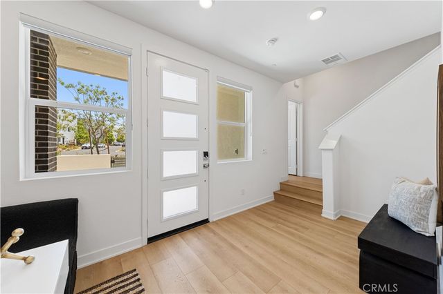 253 Sash, Irvine, CA 92618