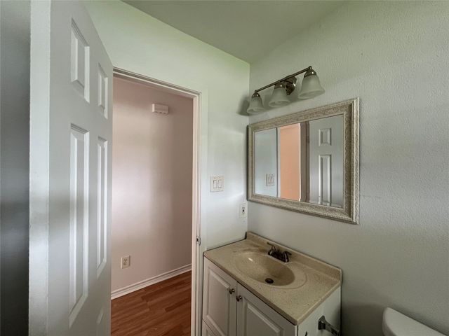 5828 Lazy River Drive, Dallas, TX 75241