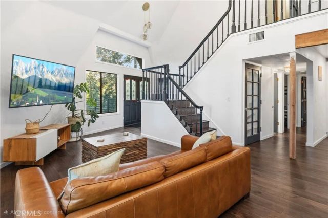 1349 Valley View, Crestline, CA 92325