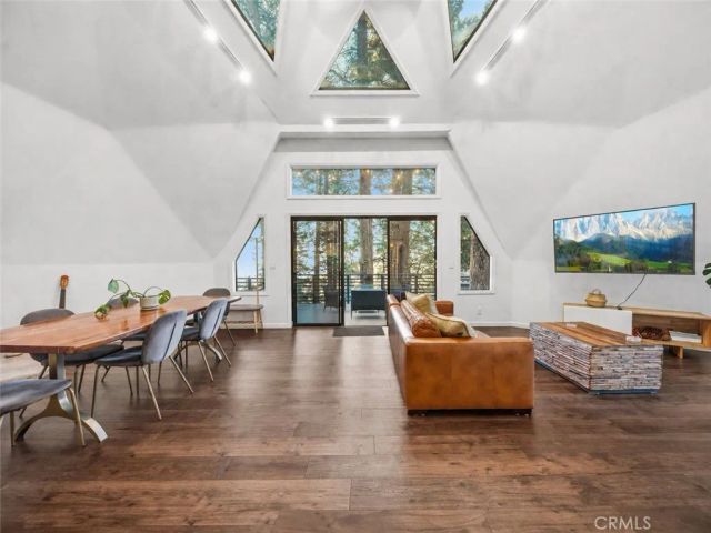 1349 Valley View, Crestline, CA 92325