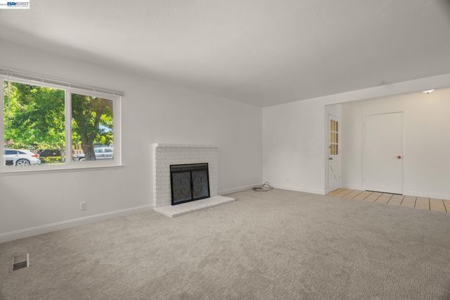 921 Rock Ave, Fremont, CA 94536