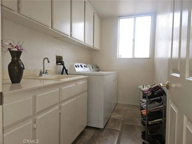 1050 Ginger Circle, Corona, CA 92879
