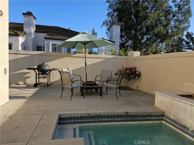 1050 Ginger Circle, Corona, CA 92879