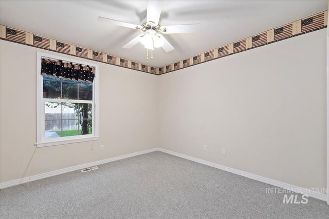 885 Aspen Place, Mountain Home, ID 83647