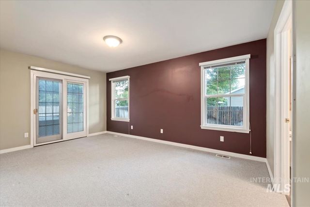 885 Aspen Place, Mountain Home, ID 83647