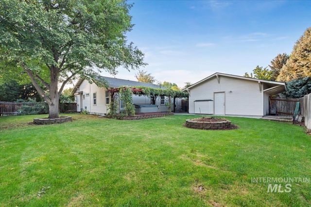 885 Aspen Place, Mountain Home, ID 83647