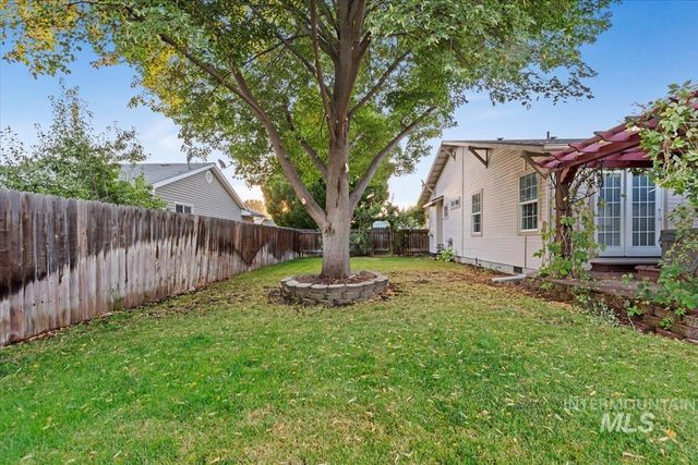 885 Aspen Place, Mountain Home, ID 83647