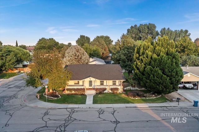 885 Aspen Place, Mountain Home, ID 83647