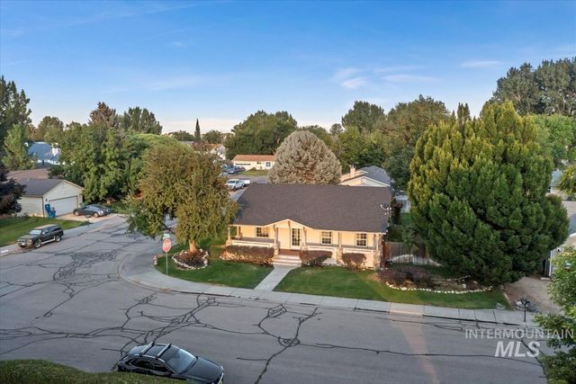 885 Aspen Place, Mountain Home, ID 83647