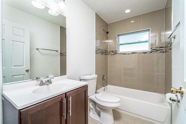 986 SW Romaine Lane, Port St. Lucie, FL 34953