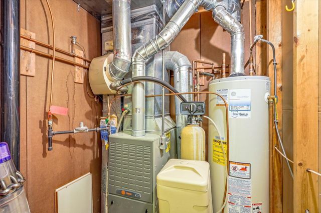 4058 Wilshire Circle 48, Shoreview, MN 55126