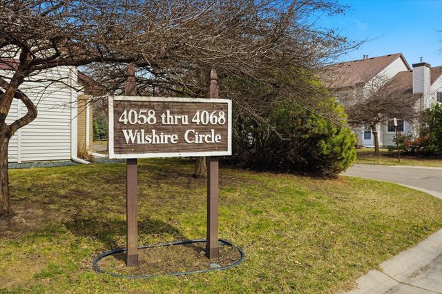 4058 Wilshire Circle 48, Shoreview, MN 55126