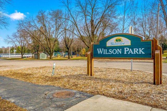 4058 Wilshire Circle 48, Shoreview, MN 55126