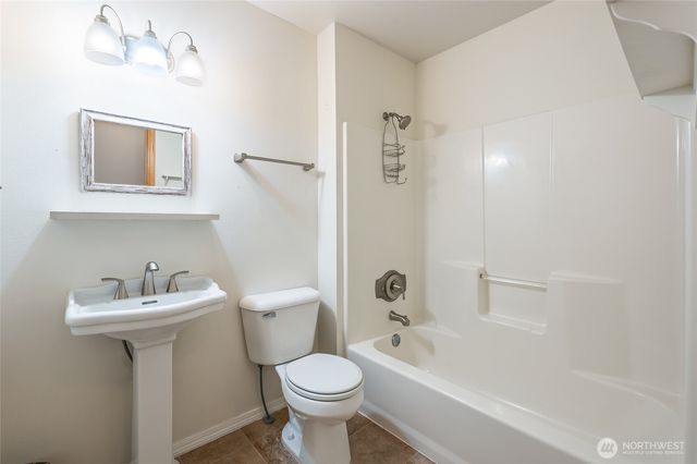 1074 Corum Circle, East Wenatchee, WA 98802