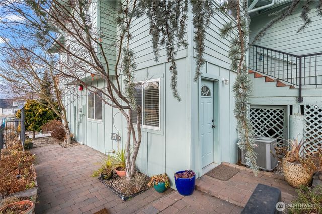 1074 Corum Circle, East Wenatchee, WA 98802