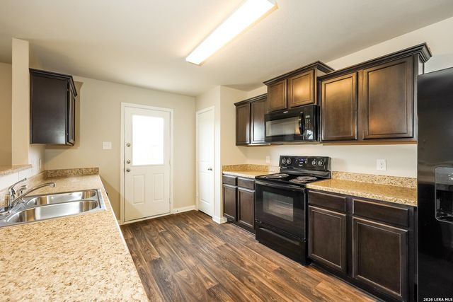 6814 Treselle, San Antonio, TX 78252