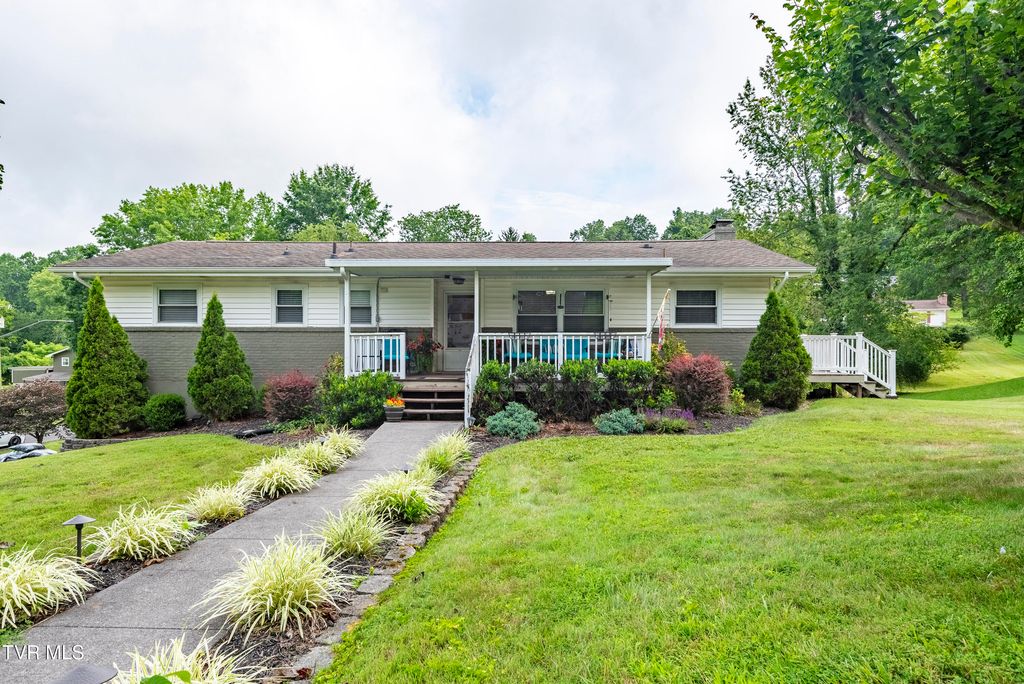 549 Garden Lane, Bristol, VA 24201