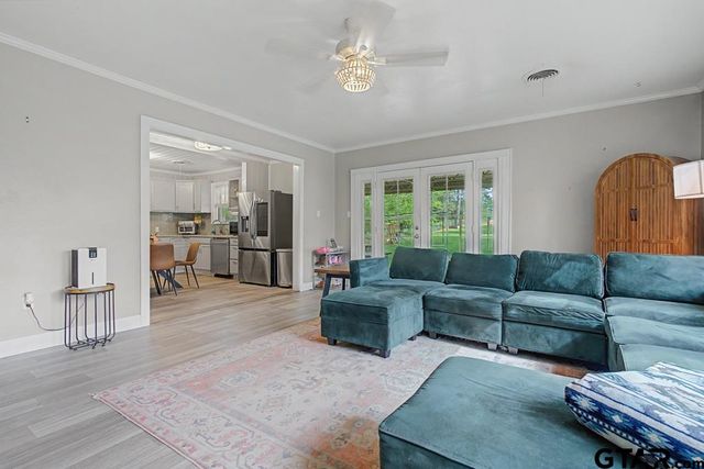 5503 Victory Drive, Marshall, TX 75672