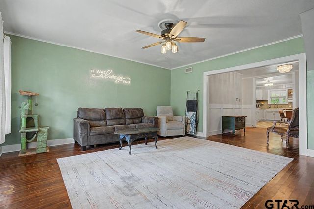 5503 Victory Drive, Marshall, TX 75672