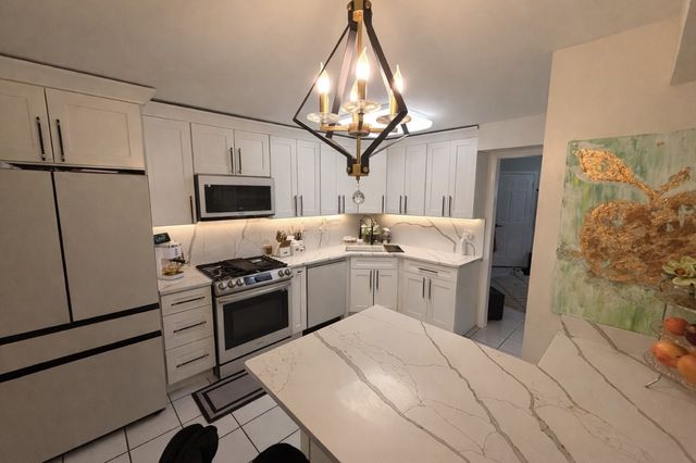 225 Lake Boulevard 517, Buffalo Grove, IL 60089