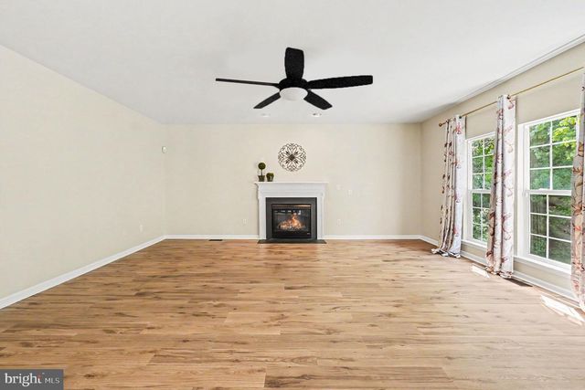 19 CRESCENT LINKS DR, North East, MD 21901