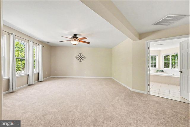 19 CRESCENT LINKS DR, North East, MD 21901