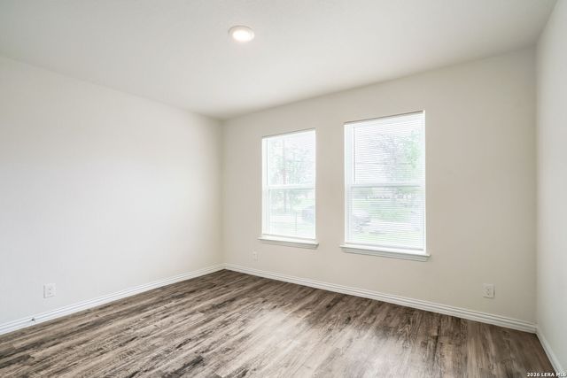 1602 Sunset St, Seguin, TX 78155