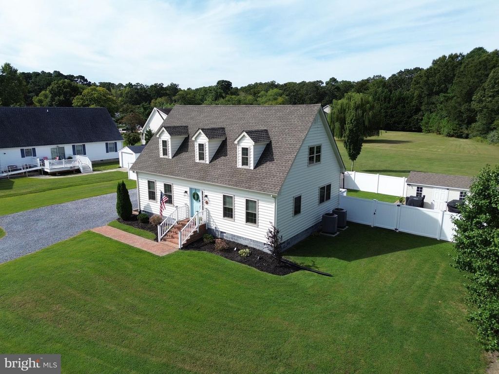 2 ARBUTUS TER, Cambridge, MD 21613