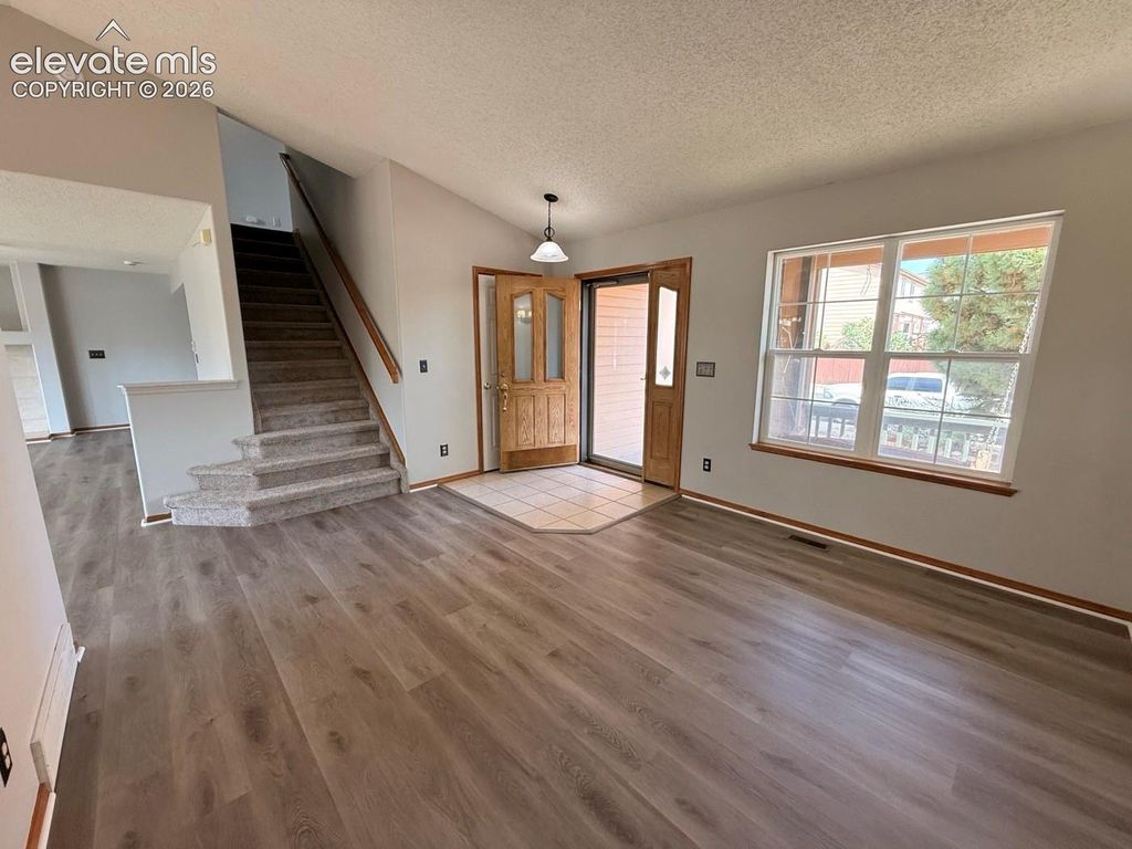 7042 Grand Prairie Drive, Colorado Springs, CO 80923 — photo 5