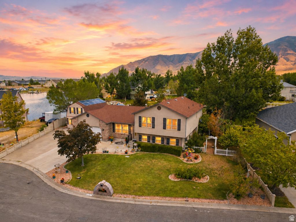 158 LAKEVIEW, Stansbury Park, UT 84074 — exterior