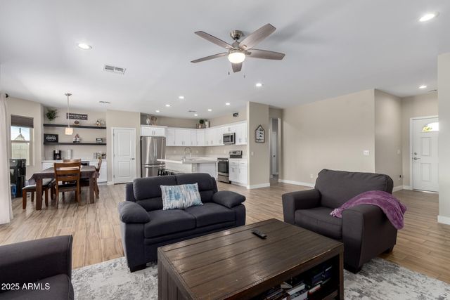 8944 W CENTURY Drive, Arizona City, AZ 85123