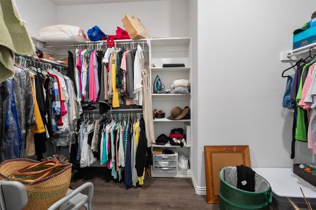 106 Willowbend Loop, Mabank, TX 75147