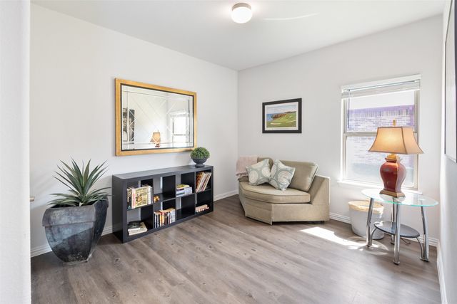 106 Willowbend Loop, Mabank, TX 75147