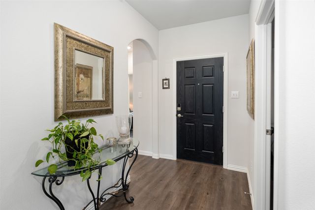 106 Willowbend Loop, Mabank, TX 75147