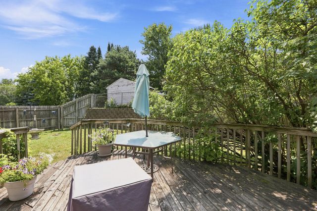19 Heights Road NW, Saint Michael, MN 55376