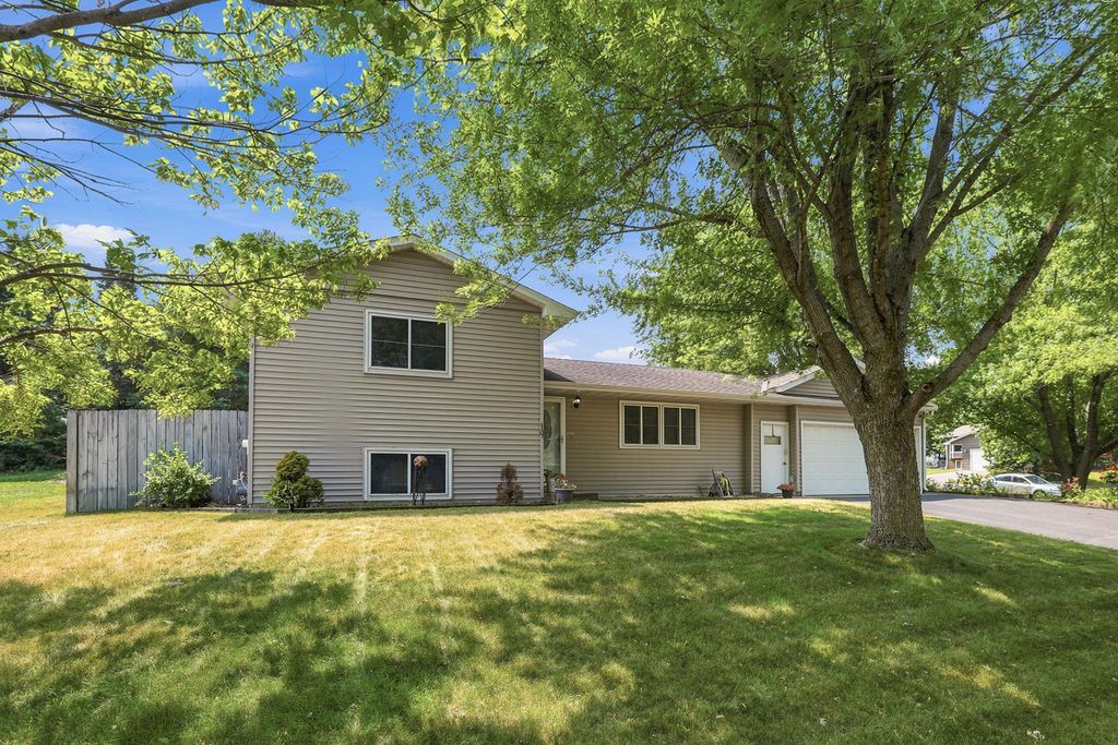 19 Heights Road NW, Saint Michael, MN 55376 — photo 2