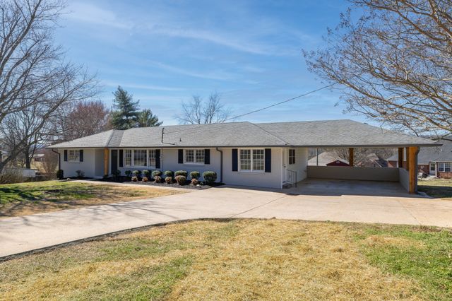 832 Hull Ave, Lewisburg, TN 37091