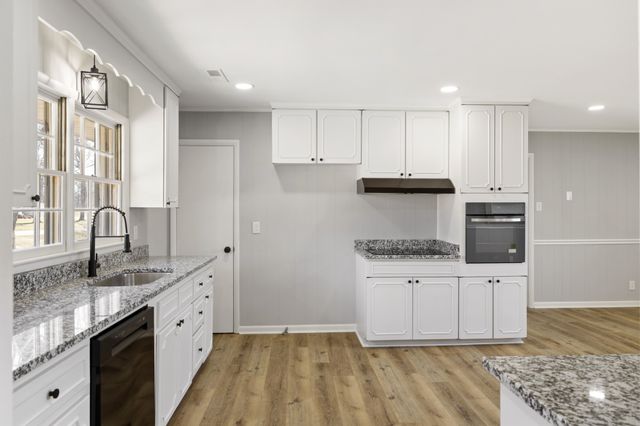 832 Hull Ave, Lewisburg, TN 37091