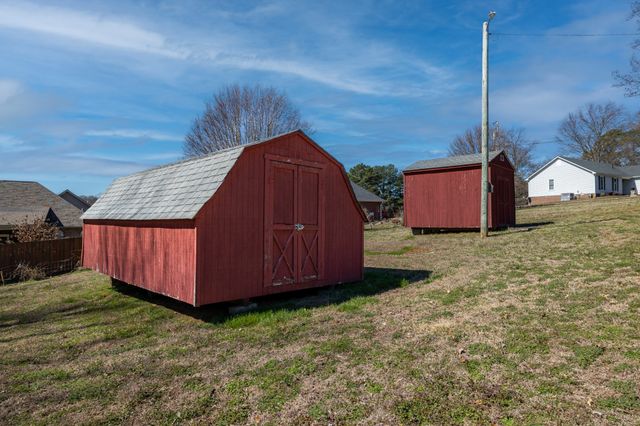 832 Hull Ave, Lewisburg, TN 37091