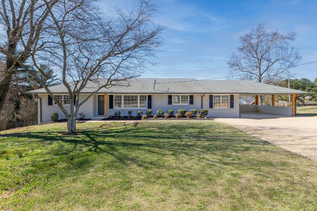 832 Hull Ave, Lewisburg, TN 37091