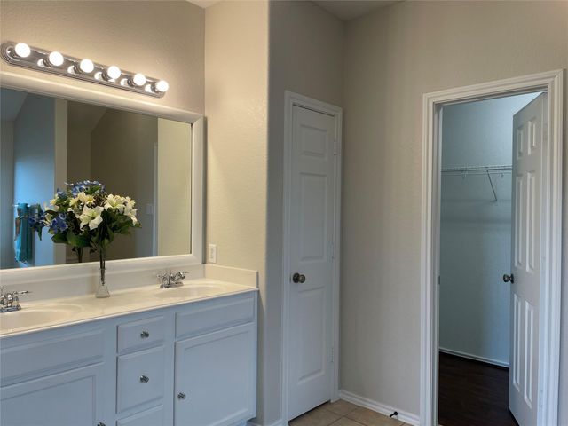 25615 Winford Estate Dr, Richmond, TX 77406