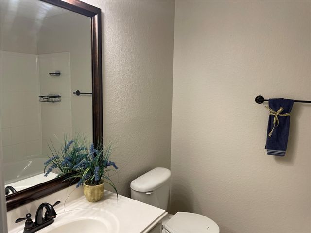 25615 Winford Estate Dr, Richmond, TX 77406