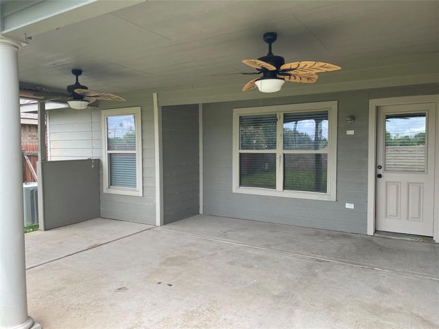 25615 Winford Estate Dr, Richmond, TX 77406