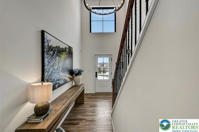 208 Bryan Drive, Polk Twp, PA 18333