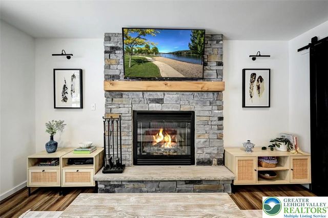 208 Bryan Drive, Polk Twp, PA 18333