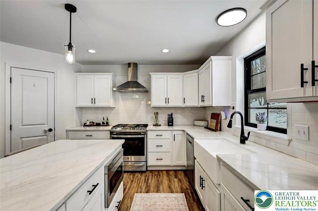 208 Bryan Drive, Polk Twp, PA 18333