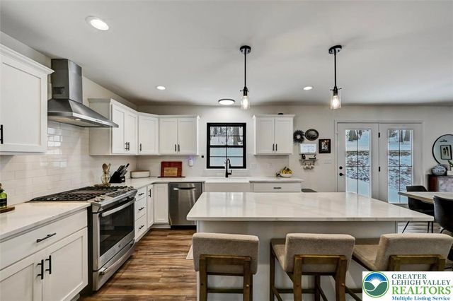 208 Bryan Drive, Polk Twp, PA 18333