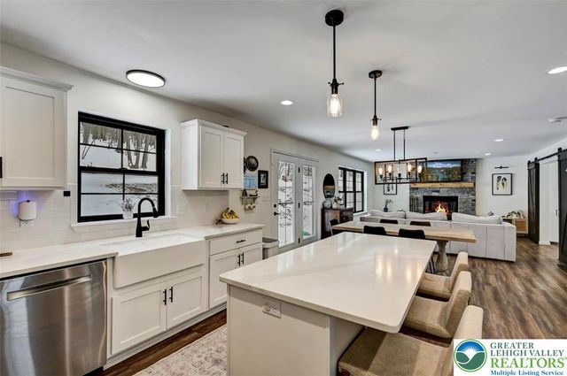 208 Bryan Drive, Polk Twp, PA 18333