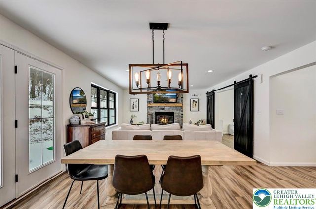 208 Bryan Drive, Polk Twp, PA 18333