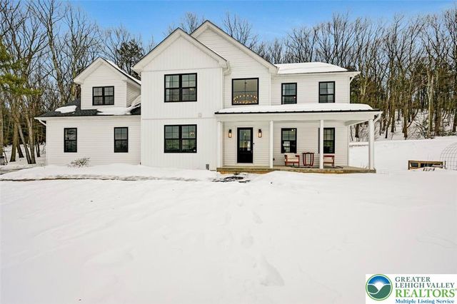 208 Bryan Drive, Polk Twp, PA 18333